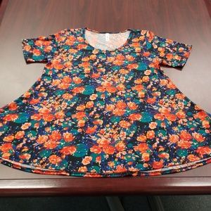 (NWOT) Lularoe XL Perfect T